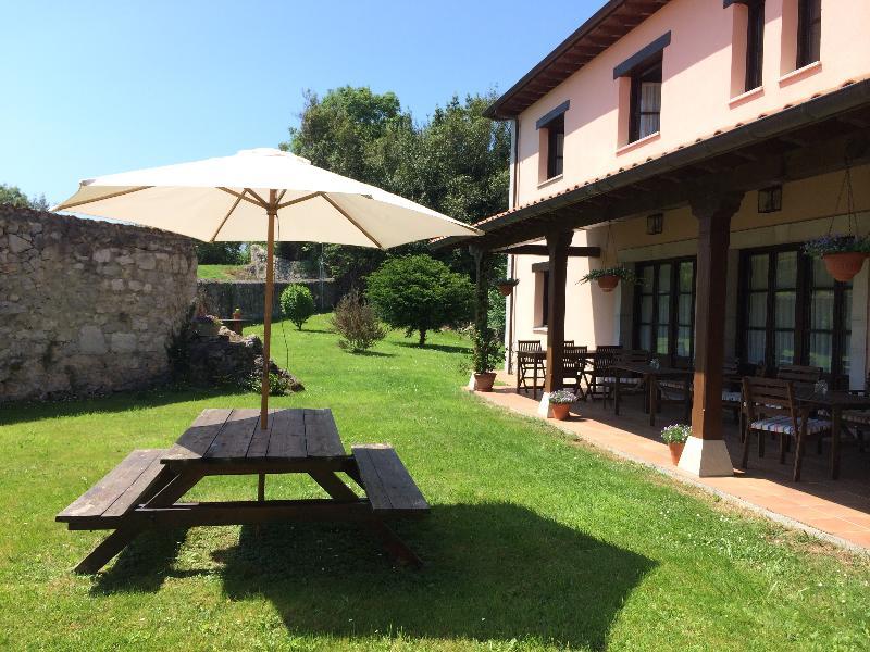 Parres de Llanes Hotel Rural El Texeu מראה חיצוני תמונה